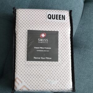 Swiss Comforts Copper Pillow Protector - Queen Set Of Two New In Package 20 x 30